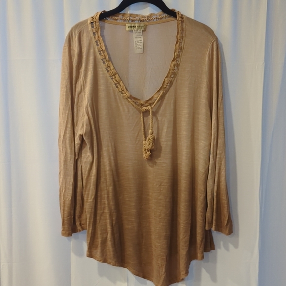 Tan Tunic Top with Elegant Design - Picture 1 of 7